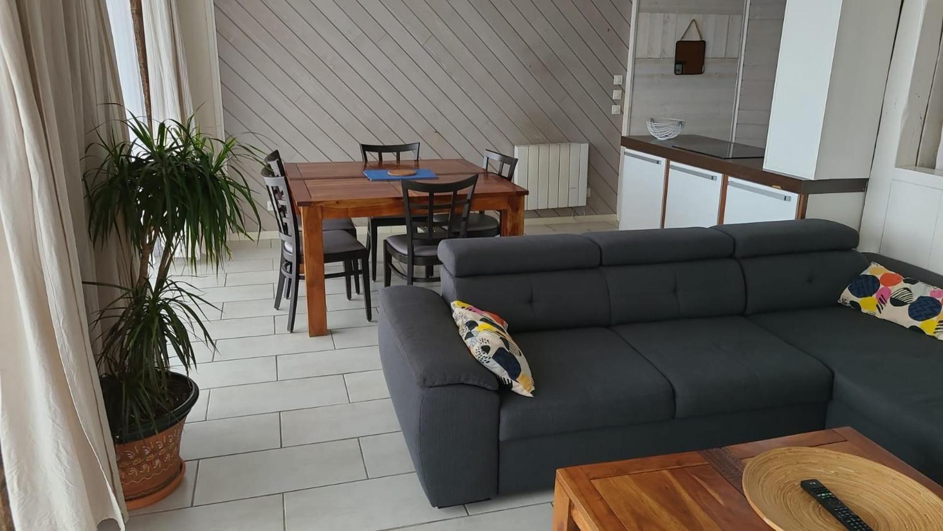 Appartement Vue Mer, Rdc, Plage De Trestrignel Perros-Guirec Exterior photo